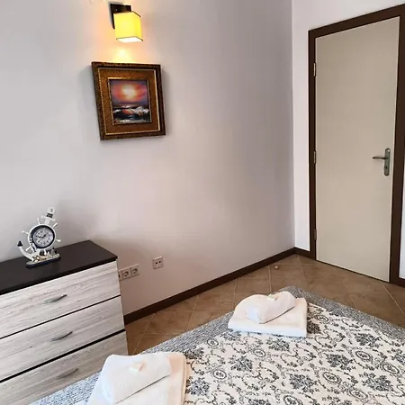 Oasis & Sea Garden لوزينيتس